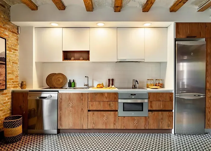Shan - 1 Bedroom And Balcony In El Born Barcelona